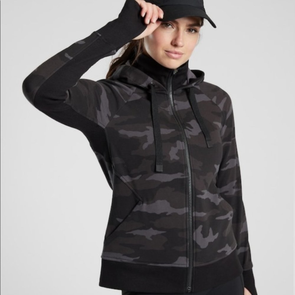 Athleta Triumph Printed Hoodie Zip Sweatshirt Camo Black
